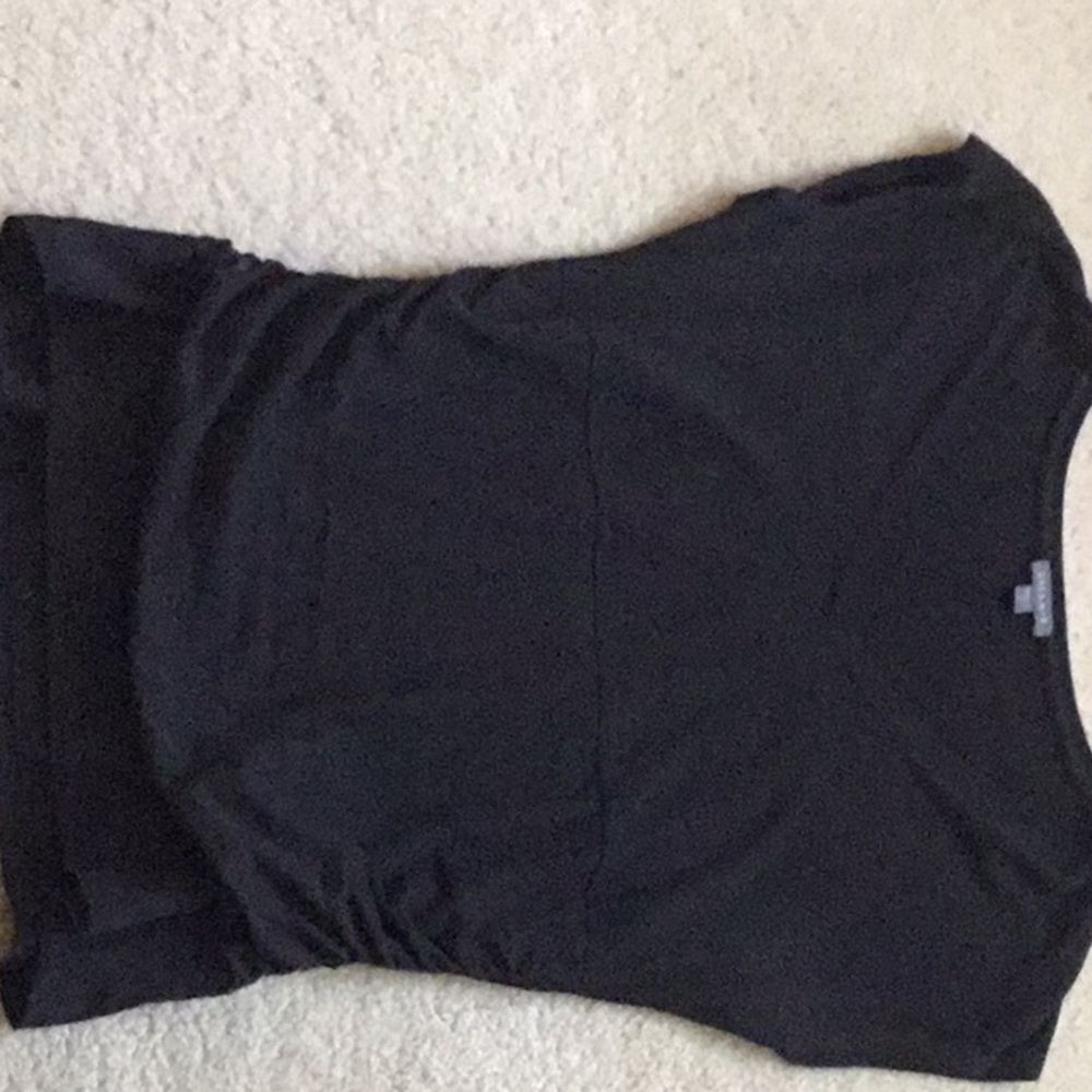 Lilla P ruched v neck cap sleeve tee.